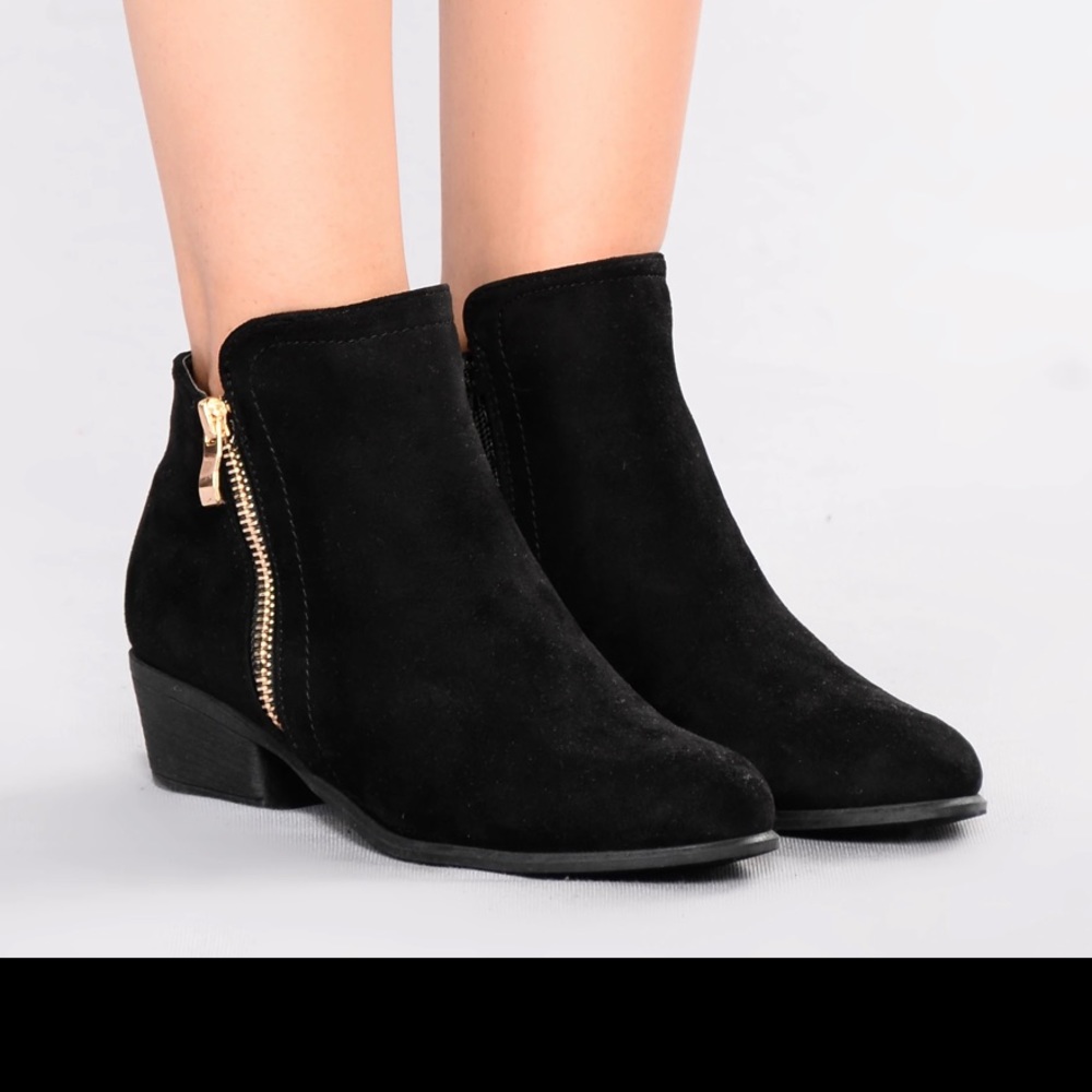 Fashion nova Akita bootie